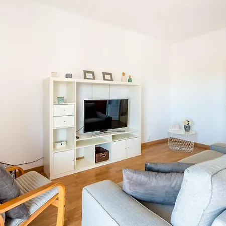 Sunny 3bdr With Pool In Ferreiras By Lovelystay Албуфейра